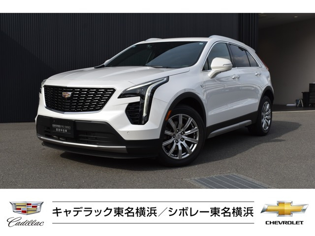 XT4 プレミアム 4WD 