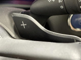 【パドルシフト(AT車)】MT車と同じように好きなギアで走ることができます!ステアリングから手を離さずに指先だけでシフト操作ができ、よりスポーティな走りをお楽しみいただけます。