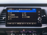 ドライブの必需品。見やすい・使いやすいHonda純正のメモリーナビを搭載。Bluetooth機能もついているのでお持ちのスマートフォンと連携させて、さらに便利に利用が可能です。