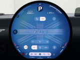 エアコンも画面から、温度、風向き、風量が変更できます。緊急性が高いデフロスター(曇り止め)ボタンは物理スイッチで残っております。