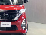 【LEDヘッドライト】LEDヘッドライトで夜も安心安全ドライブ!!視認性、長寿性、省電力に優れ、スタイリッシュな白色光が魅力的
