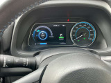 メーター内で様々な車の設定やデータの確認もできちゃいます!