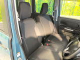 運転席シート廻りは使用感も少なく、良好な状態となっています。前オーナー様が丁寧に使っていたことがよくわかりますね。