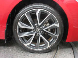純正アルミホイール装備!!