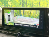 【アラウンドビューモニター】専用のカメラにより、上から見下ろしたような視点で360度クルマの周囲を確認することができます☆死角部分も確認しやすく、狭い場所での切り返しや駐車もスムーズに行えます。