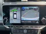【アラウンドビューモニター】空から見下ろしているような視点で周囲を確認できます。スムースな駐車をサポートします♪