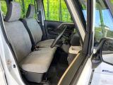 運転席シート廻りは使用感も少なく、良好な状態となっています。丁寧に使われていたことがよくわかりますね。