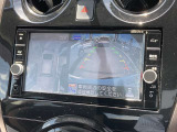 【アラウンドビューモニター】車両周辺をモニターで確認できて、駐車が苦手な人でもスムーズに駐車できます