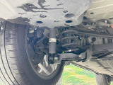 お車を安心してお乗りいただく為には、足回りの定期点検が欠かせません。サービスサポート(有償保証)では無料点検もご提供しており、安心のカーライフをお過ごしいただけるサポート体制が整っています。