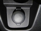 【アクセサリ-ソケット】12V/120W 市販のシガ-ライタ-ソケットプラグで携帯電話の充電などに便利です。