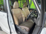 運転席シート廻りは使用感も少なく、良好な状態となっています。丁寧に使われていたことがよくわかりますね。