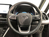 ハンドルは車を運転する上で、ずっと握っている重要なパーツです。手にフィットする物がいいですよね♪