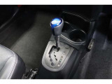 従来のATに比べ変速ショックの少ないCVT。シフトの操作はAT車と同じです。