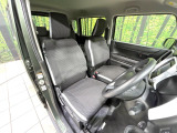 運転席シート廻りは使用感も少なく、良好な状態となっています。丁寧に使われていたことがよくわかりますね。