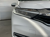 明るくて長寿命のLEDヘッドライト採用