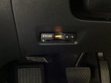 ETC2.0を搭載し、高速道路の料金決済をスムーズに行えるだけでなく、道路情報を活用した高度な運転支援サービスにも対応しています。