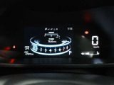 展示車は全てトヨタの車を知り尽くしたエキスパートが基本性能に関わる機能や状態を徹底的にチェックしています。消耗部品の事前交換など法定12ヶ月点検相当の点検・整備を必ず実施しています。