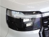 【LEDヘッドライト+デイタイムランニングランプ】今や主流のLEDヘッドライトに、日中でも他者からの視認性を良くするデイタイムランニングランプ装備!スタイリッシュでかっこよく仕上がっています。