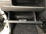 取り出しやすく、しまいやすい収納スペースが満載です。ティッシュやペットボトル等、用途に合わせた収納が可能ですので、使い方はあなた次第!