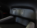【POWEROUTLET】12V電源ソケットを設置しております。周辺機器の充電にご利用頂けます☆便利な充電用USBジャックも付いています☆