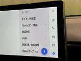 ディスプレイオーディオを装備。スマホとクルマをつなぐことで、これまでのナビに加えて、いろんなサービスが楽しめます。