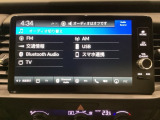 多機能と操作のしやすさを両立した、Honda CONNECT対応のナビディスプレーです。ETC2.0車載器もナビゲーション連動し、スマートフォン用Bluetoothユニット付きです。