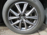 純正アルミホイール装備