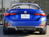 また、BMW正規認定中古車は、エマージェンシーサービスが自動付帯。24時間365日、皆様のカーライフをサポート致します。確かな安心のうえで、「駆けぬける歓び」をご堪能ください。