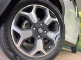 【純正アルミホイール】外観にマッチした純正アルミホイールを装着しております。各種社外アルミホイールや、スタッドレスタイヤも取扱いしております。是非ご相談ください♪