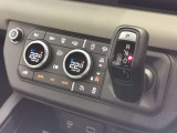 【ギアシフトレザーOP価格29,000円】走りもさることながら、低燃費も実現できました。簡単操作でシフトを変更できます。