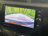 【バックカメラ】駐車時に後方がリアルタイム映像で確認できます。大型商業施設や立体駐車場での駐車時や、夜間のバック時に大活躍!運転スキルに関わらず、今や必須となった装備のひとつです!
