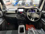室内も年式、走行距離の割には綺麗です。