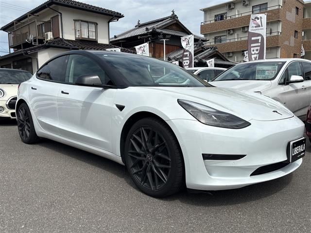 モデル3 ロングレンジ 4WD 本革シート サンルーフ