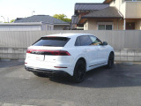 遠方へのご納車も承っております。 ご納車後は最寄のアウディ正規ディーラーで点検整備や保証修理が受けられます。