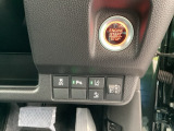 各種安全装備のスイッチが運転席横にまとめられ、パーキングセンサーや横滑り抑制機能もワンタッチで操作できます。