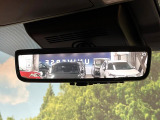 【デジタルインナーミラー】後席の大きな荷物や同乗者で後方が確認しづらい時でも安心!カメラが撮影した車両後方の映像をルームミラー内に表示。クリアな視界で状況の確認が可能です!