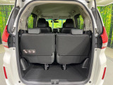 普段のお買い物や通勤、送迎等に十分な荷室スペースを確保しております。セカンドシートを倒すと、大きな荷物の積載も可能です♪