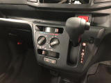 デモカーとは、当社店舗やグループ店で「試乗車」、もしくは車検等の「代車」として使用していた物件のことを言います。履歴が分かっているので安心してお乗りいただけますし、もちろん「禁煙車」です♪