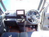 周りが見やすく運転しやすいお車です♪