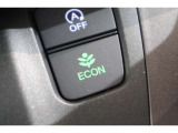 ECONスイッチの効果とあなたの運転で、クルマと力をあわせ「燃費向上=ガソリン代の節約=CO2 削減」のチャレンジをお楽しみください。