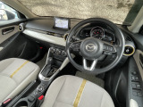 MAZDA2 1.5 15 サンリット シトラス 4WD 
