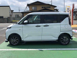 納車前にはプロのメカニックが点検、整備を行いますので安心してお乗り頂けます。