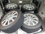 スタッドレスタイヤアルミセット!!