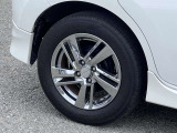 弊社は、お客さまのニーズにお応え出来るよう、豊富な車種を取り揃えております。お乗り換えの際も、是非、よろしくお願いいたします。