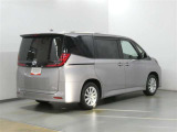 ご来店時には、予めご連絡ください。こちらの中古車をお取り置きいたしまして、スタッフが個別に誠心誠意対応させていただきます。