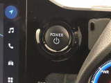 エンジンスタートスイッチです。キーが車内にあれば、エンジンの始動や停止はスイッチを押すだけ!キーを取り出す手間を省き、ワンプッシュで操作できるので簡単でスムーズです。