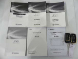 取扱説明書、メンテナンスノートが揃っています。スマートキーは、カギを取り出す手間がなく施錠開錠・エンジン始動ができる便利なキーです。