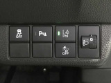 運転席回りのスイッチで安全装備のON/OFFも簡単に!