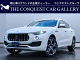 当店では正規ディーラーとして厳選した高品質な輸入車を、点検・整備のうえお届け。正規ディーラーと同一内容の保証付きで、遠方のお客様にも安心してご購入いただけます。