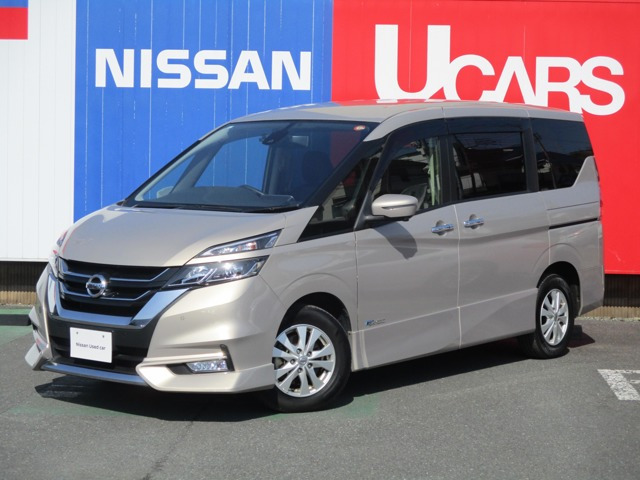 セレナ 2.0 ハイウェイスター S-HYBRID チェアキャブスロープ車いす1名セカンド仕様 